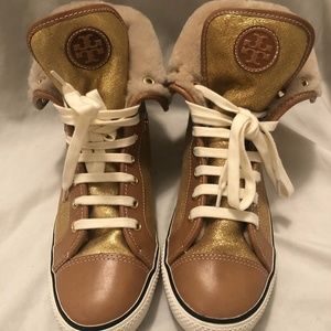 Never Worn Tory Burch high top sneaker